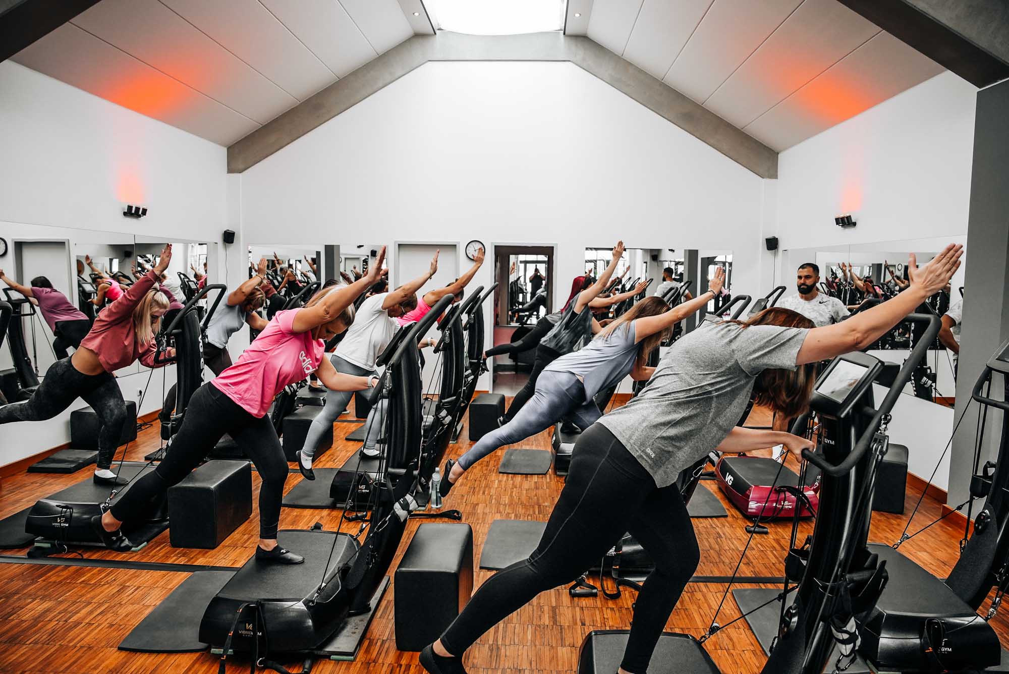 Vibrogym Training in Erding. Gemeinsames Training im Studio