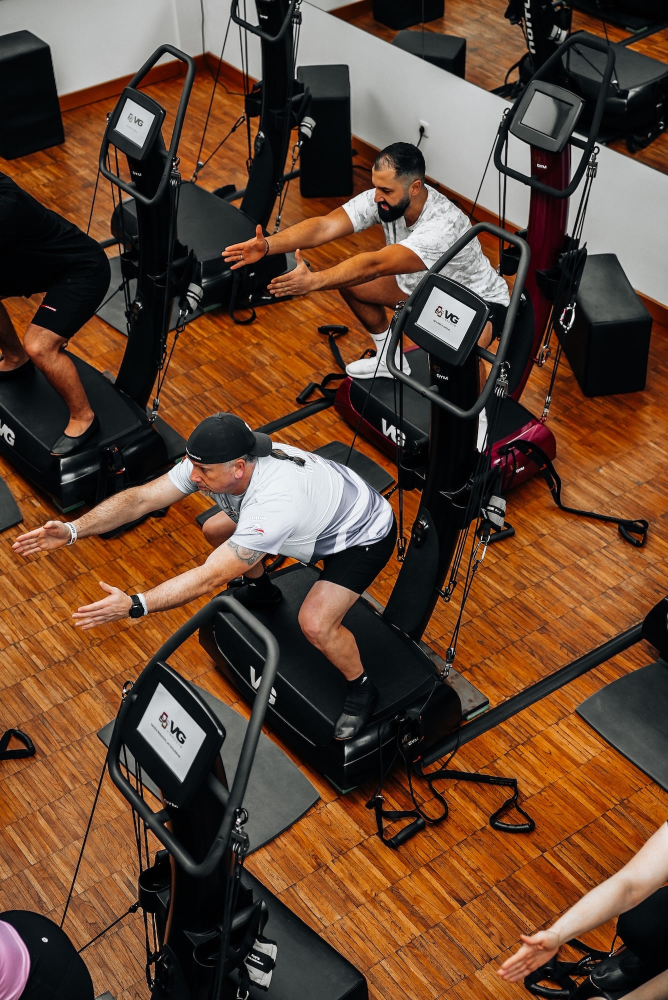 Vibrationstraining in Erding. Jasko trainiert mit.